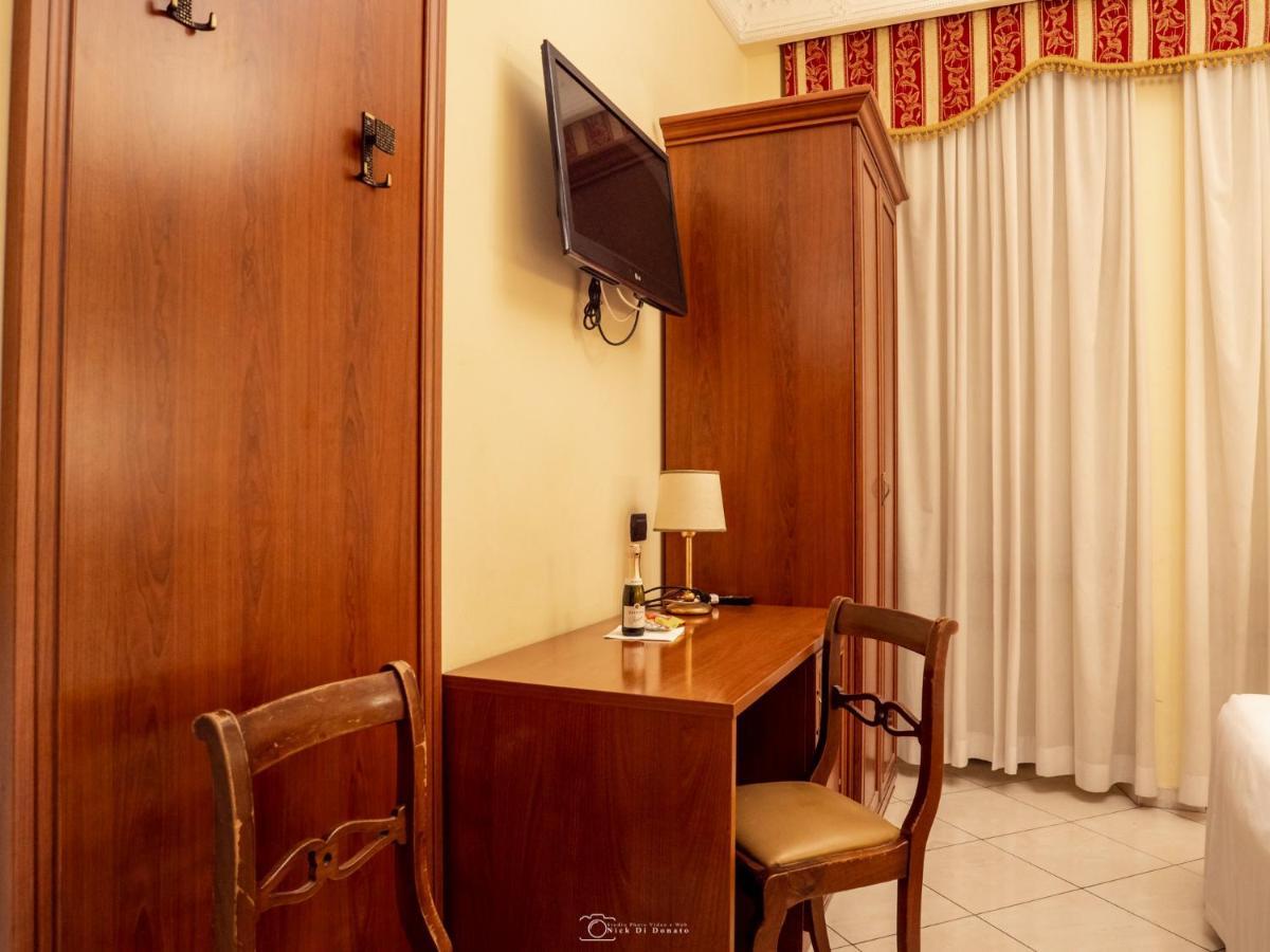 Alla Basilica Rooms Roma Esterno foto