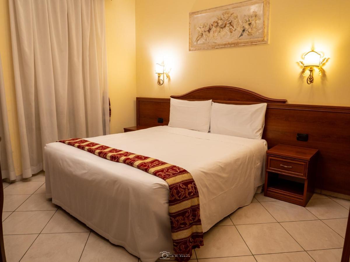 Alla Basilica Rooms Roma Esterno foto